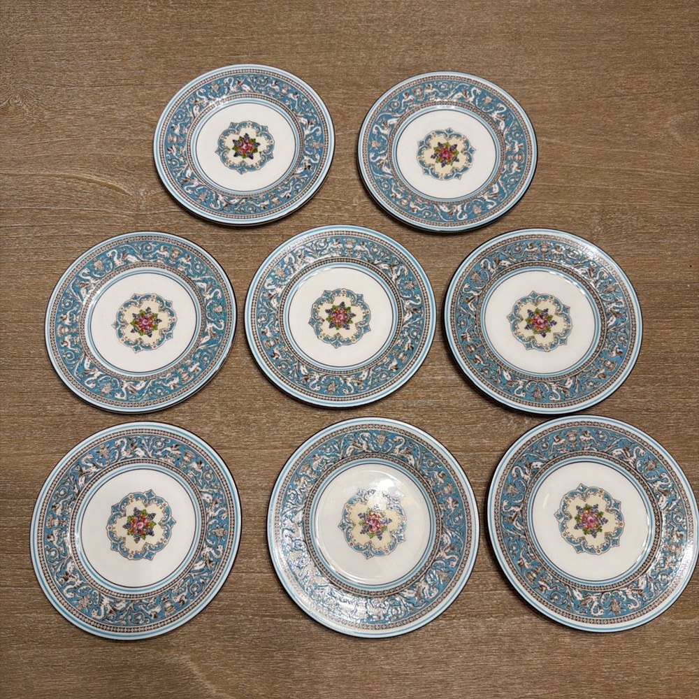 Wedgwood Florentine Turquoise 6” Bread & Butter Plate - Fruit Center - Set Of 8